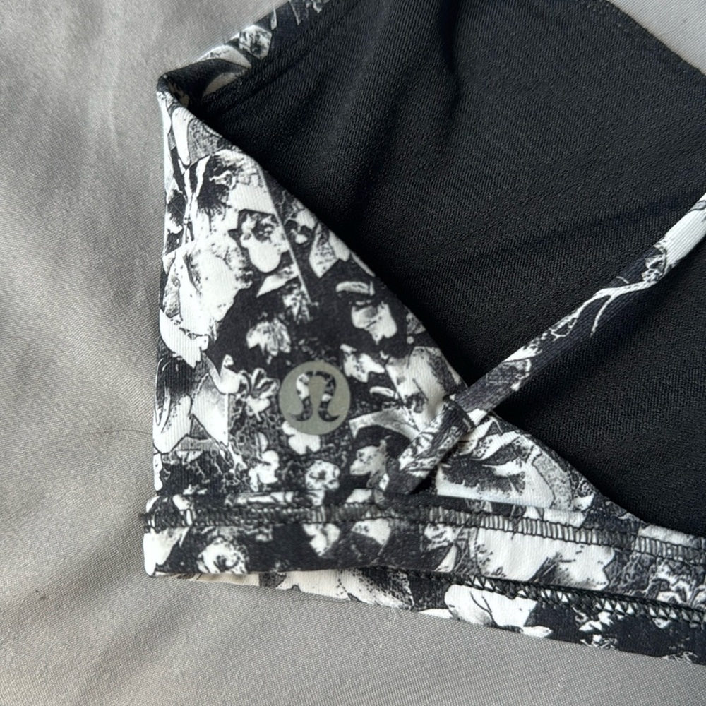 Lululemon Free to Be Zen Bra - Picture 3 of 4